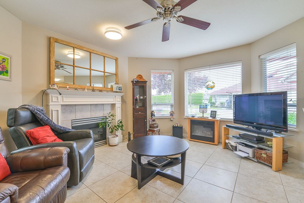 listing image 1108339131691984185