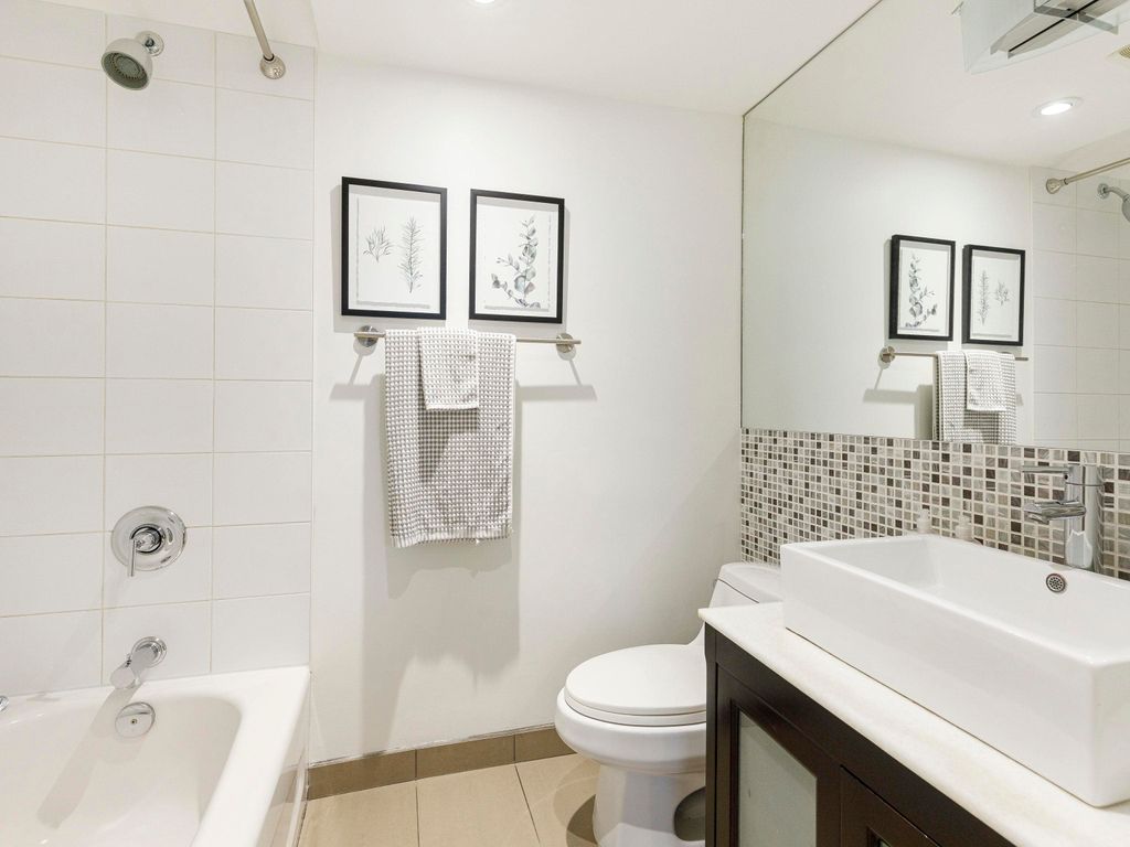 listing image 1109218642637772444