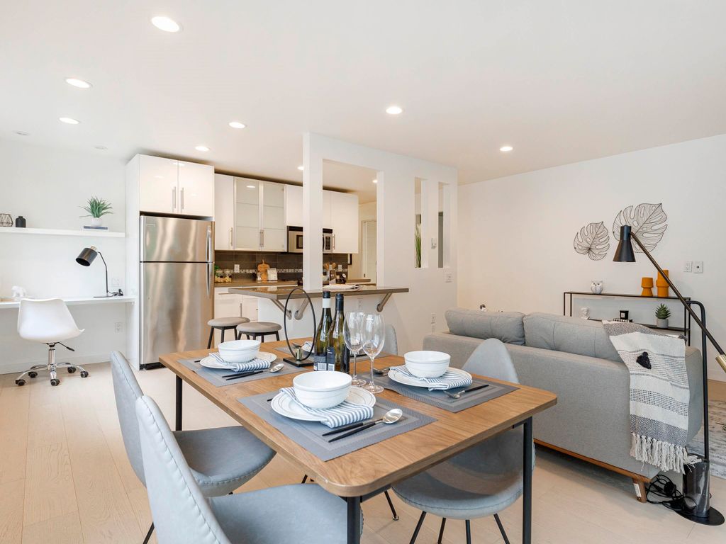 listing image 1106312974087117700