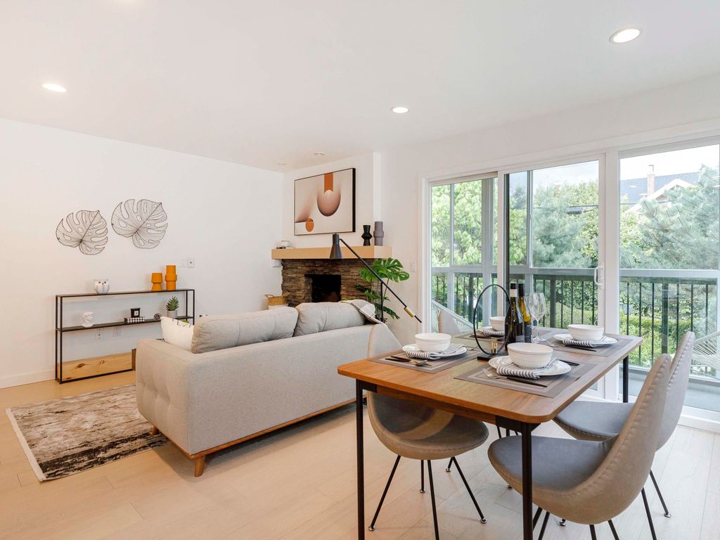 listing image 1102537490740394480