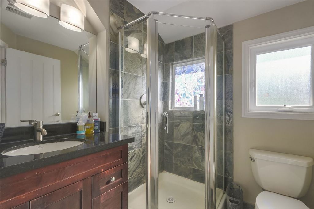 listing image 1101779894153540775