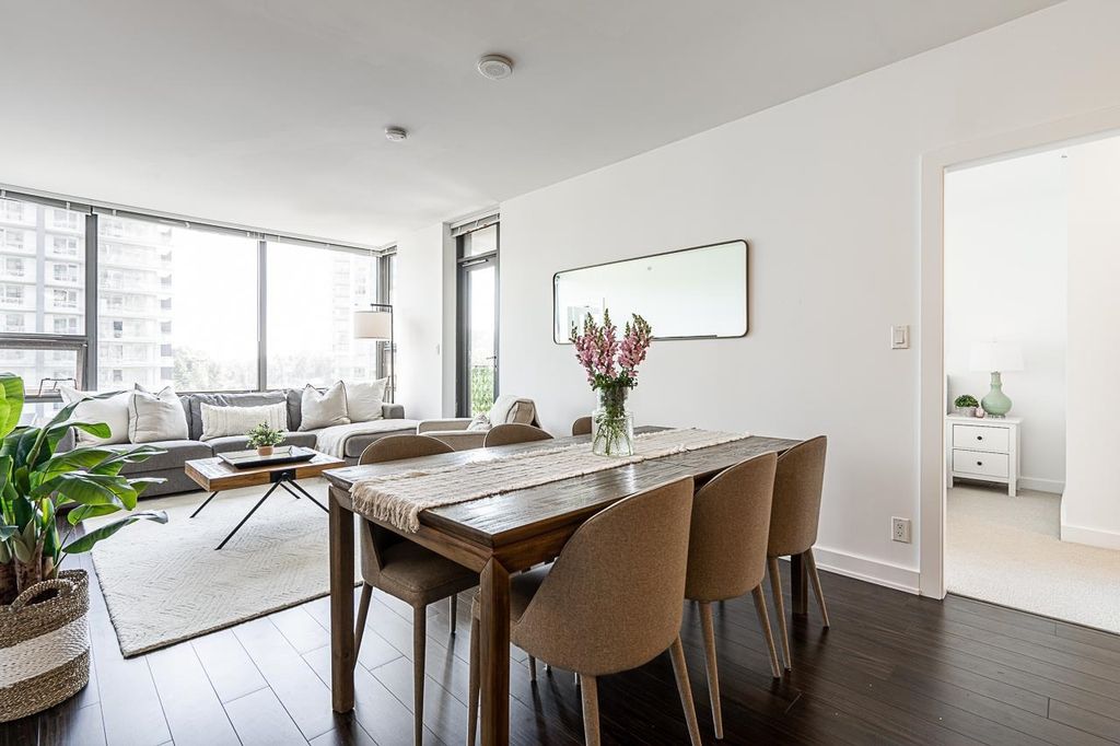 listing image 1107361598493181317