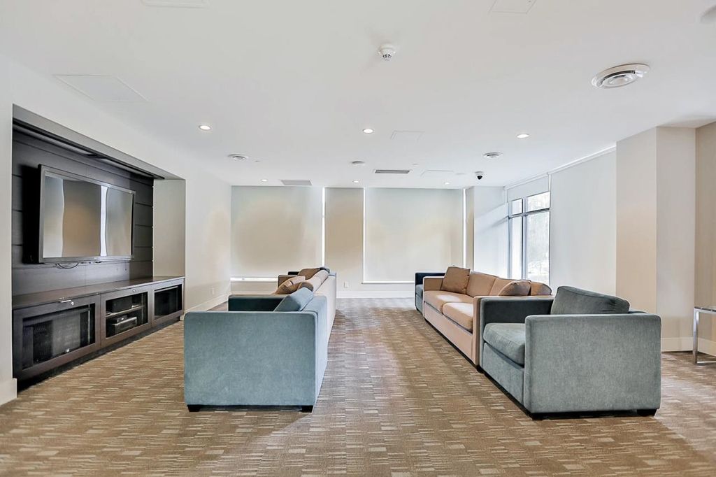 listing image 1106271447216958574