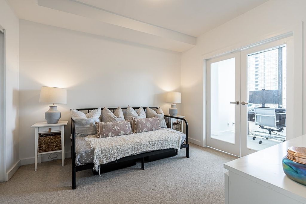 listing image 1105807240992173853