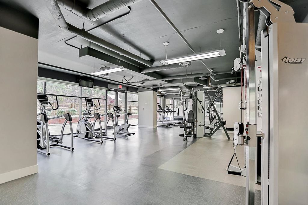 listing image 1104984886049377504