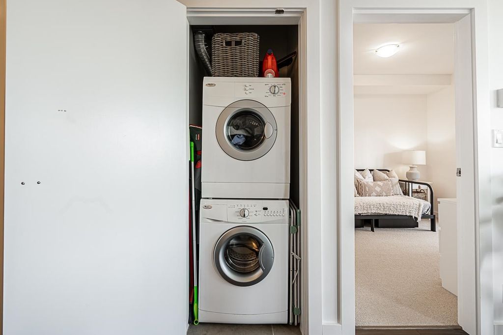 listing image 1103579009145505257