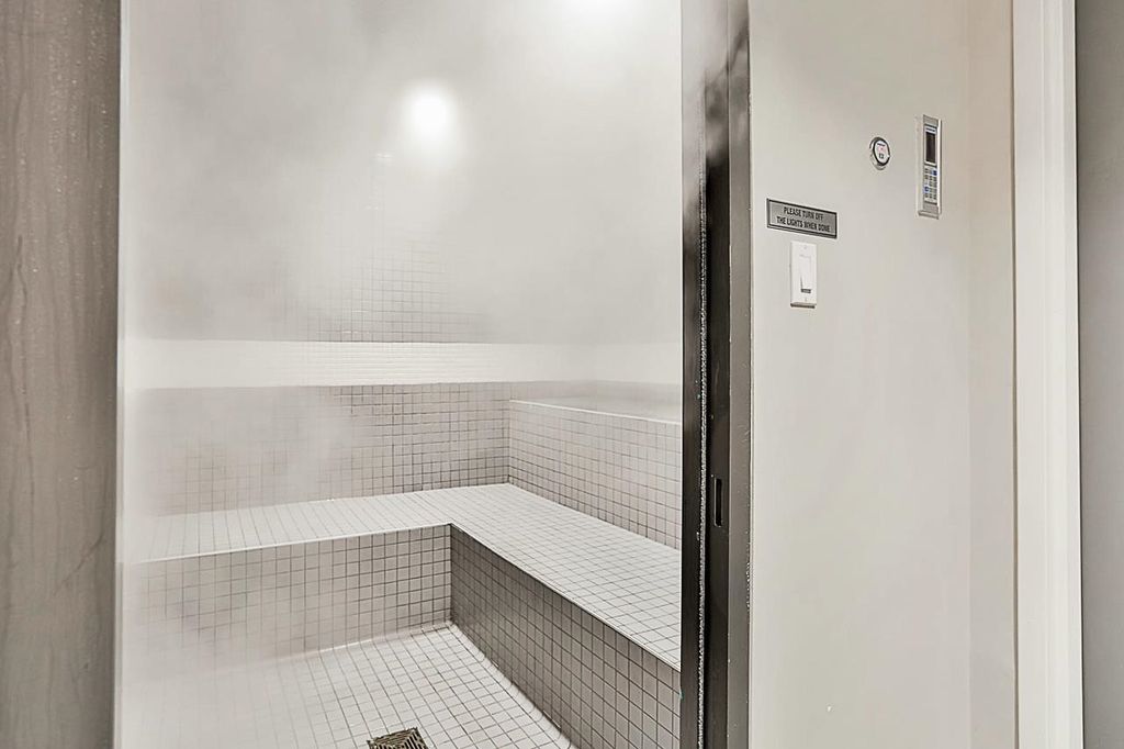 listing image 1105745728504672721