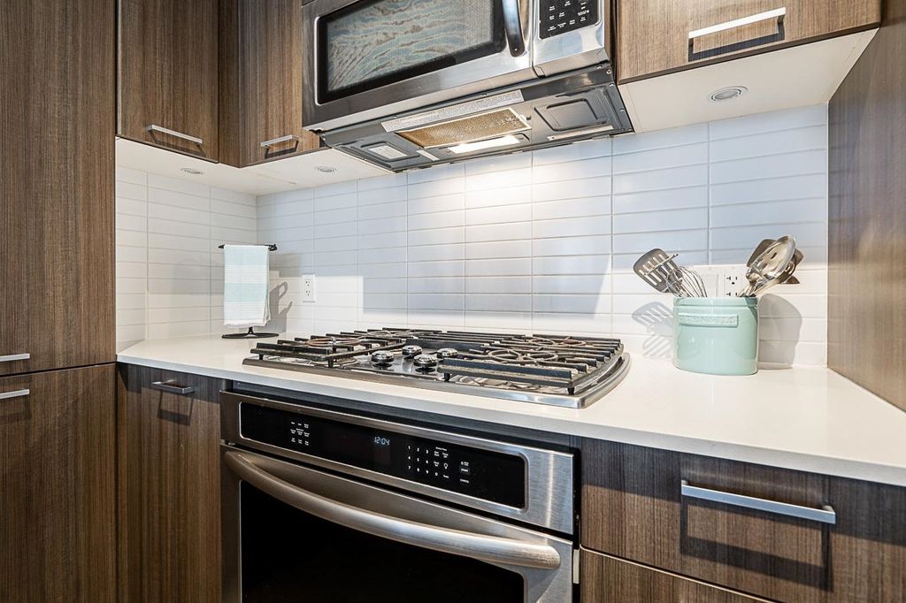 listing image 1107287549559253156