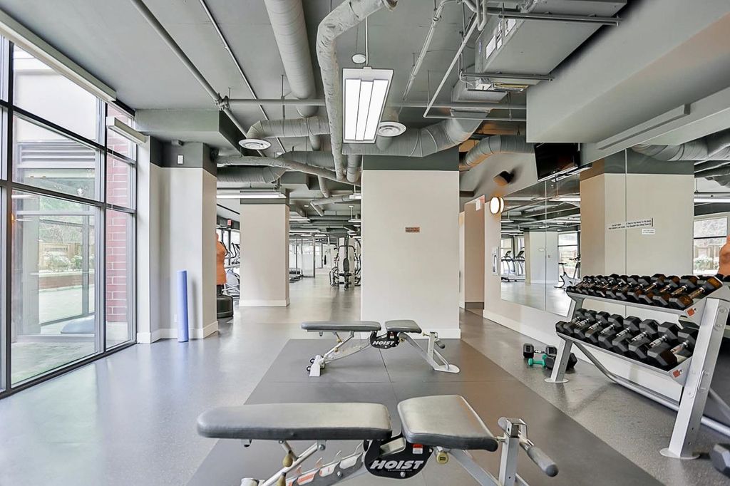 listing image 1108049877194909672