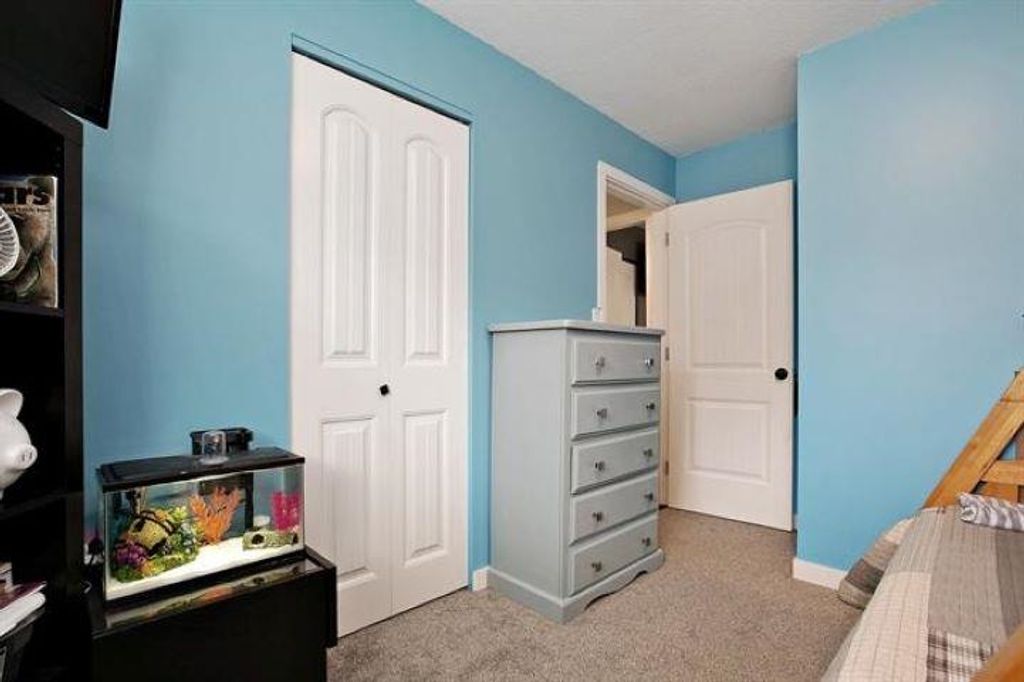 listing image 1100674783389498216