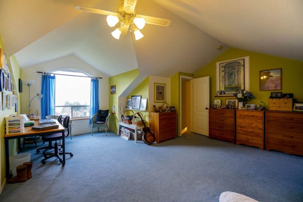 listing image 1104217274440637546