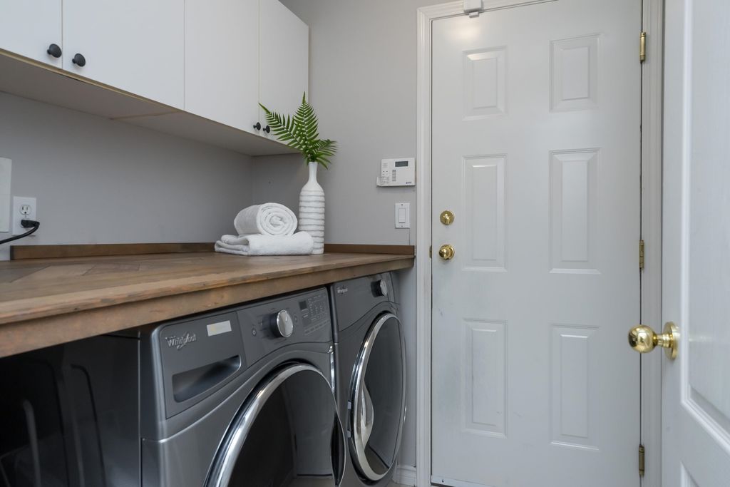 listing image 1106841089648472709