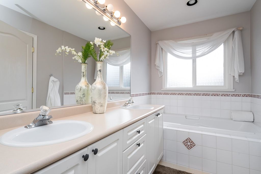 listing image 1100191414020428977