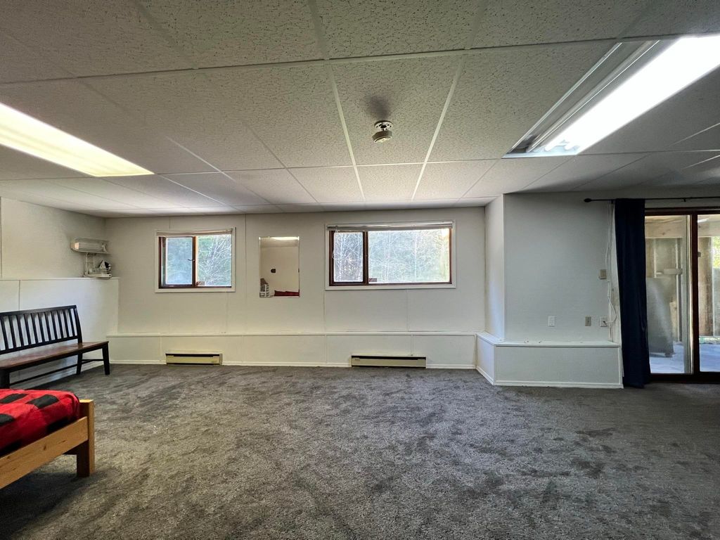 listing image 1102639846714743705