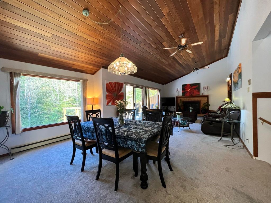 listing image 1102105648137726715