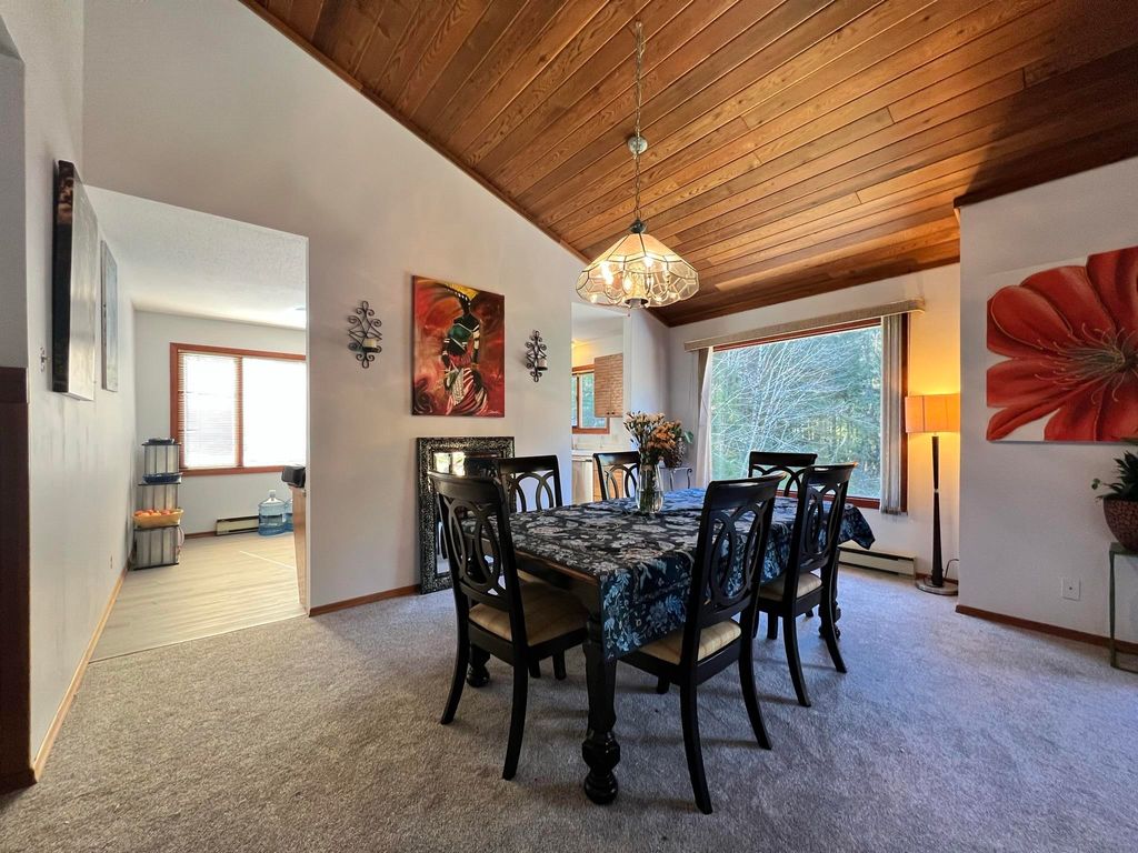 listing image 1107035155619339643