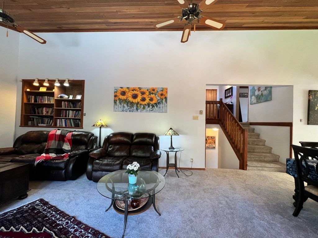 listing image 1107266742047513577