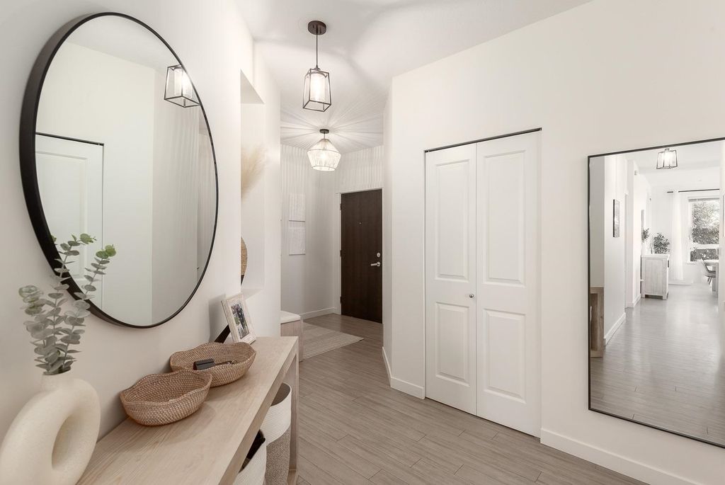 listing image 1109889484979484408