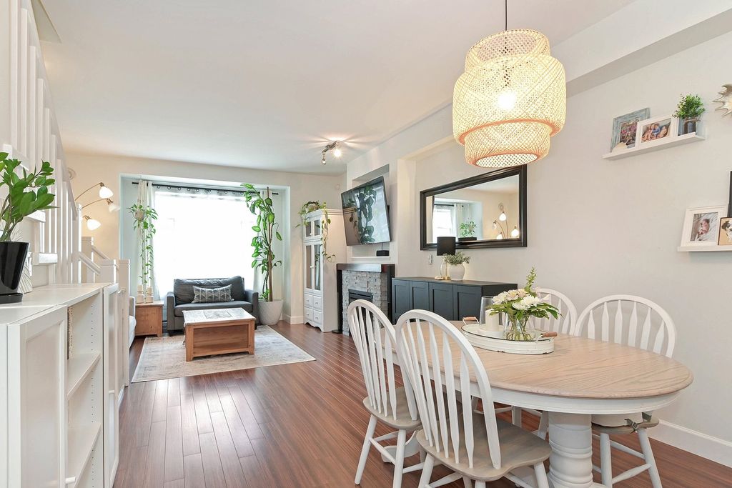 listing image 1101334065257742386
