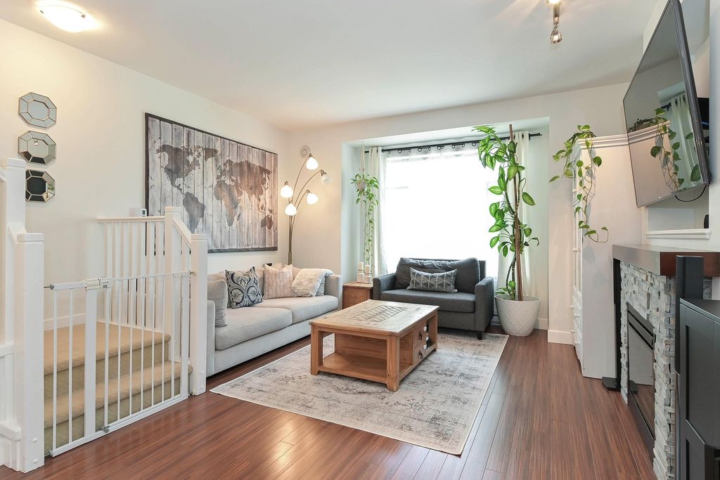 listing image 1100357729646621021
