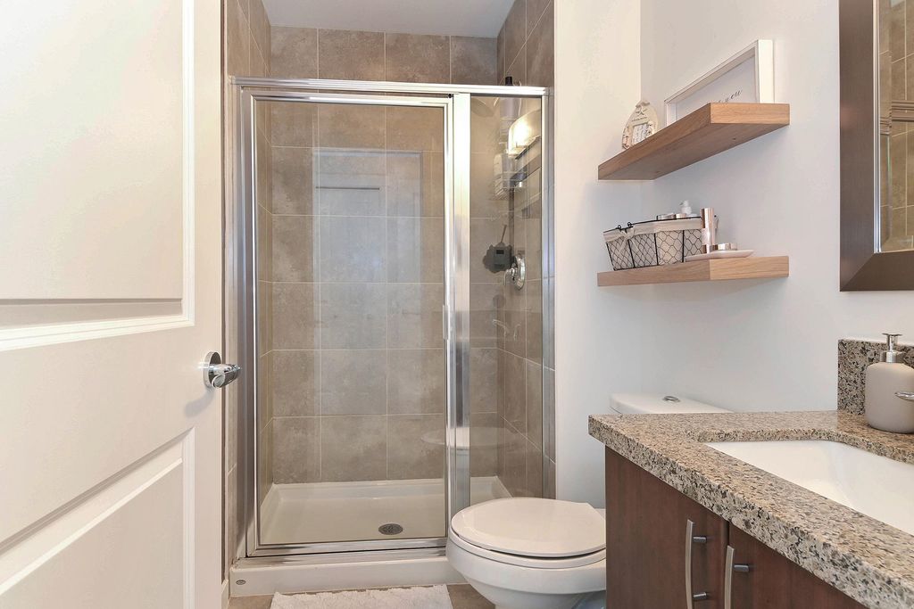 listing image 1109195697800020410