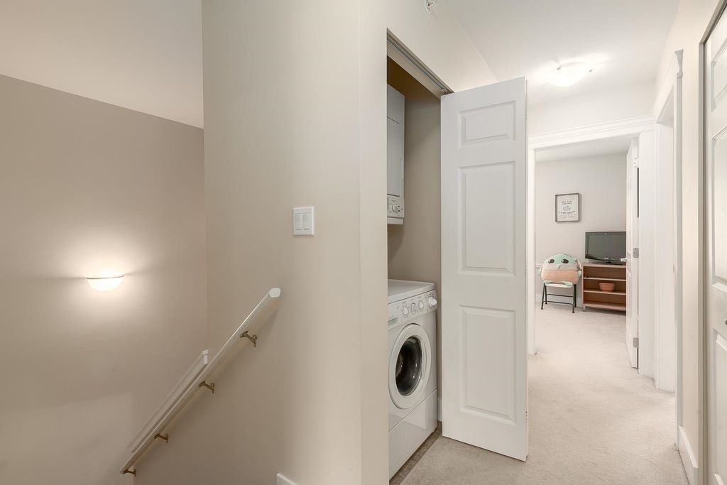 listing image 1106011914028041370