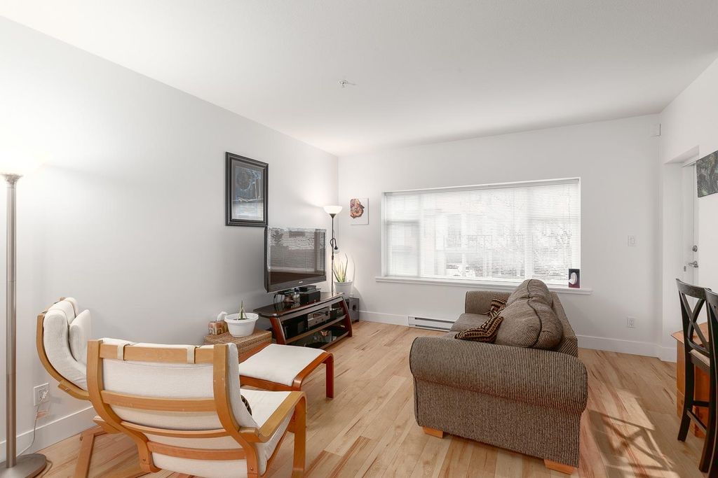 listing image 1104721450491363004