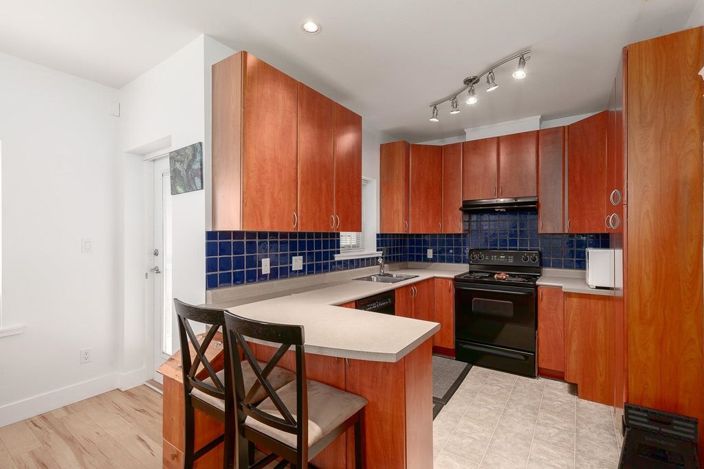 listing image 1101336397613116877