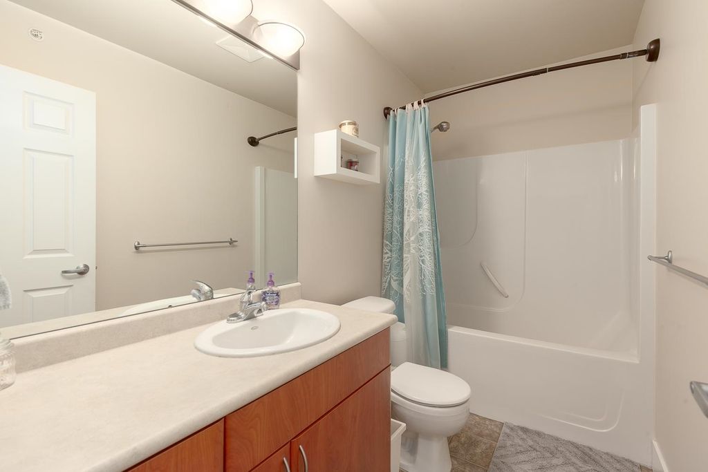 listing image 1109143933058239338