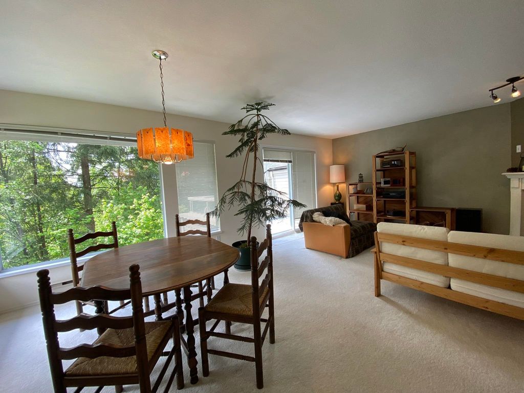 listing image 1101666419544398362