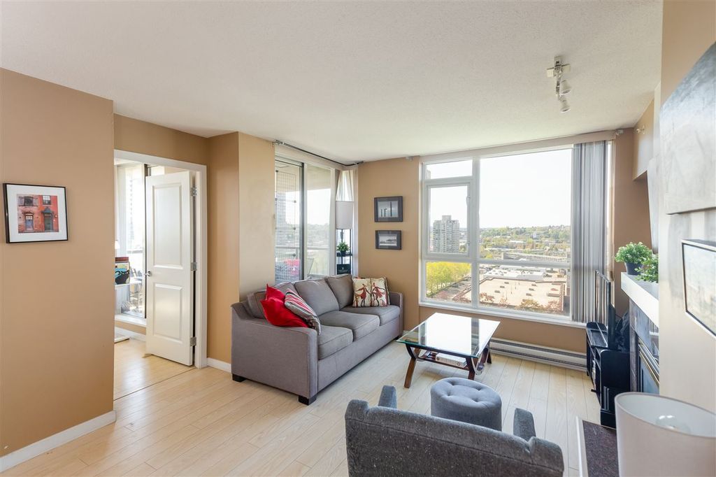 listing image 1101792003168458474