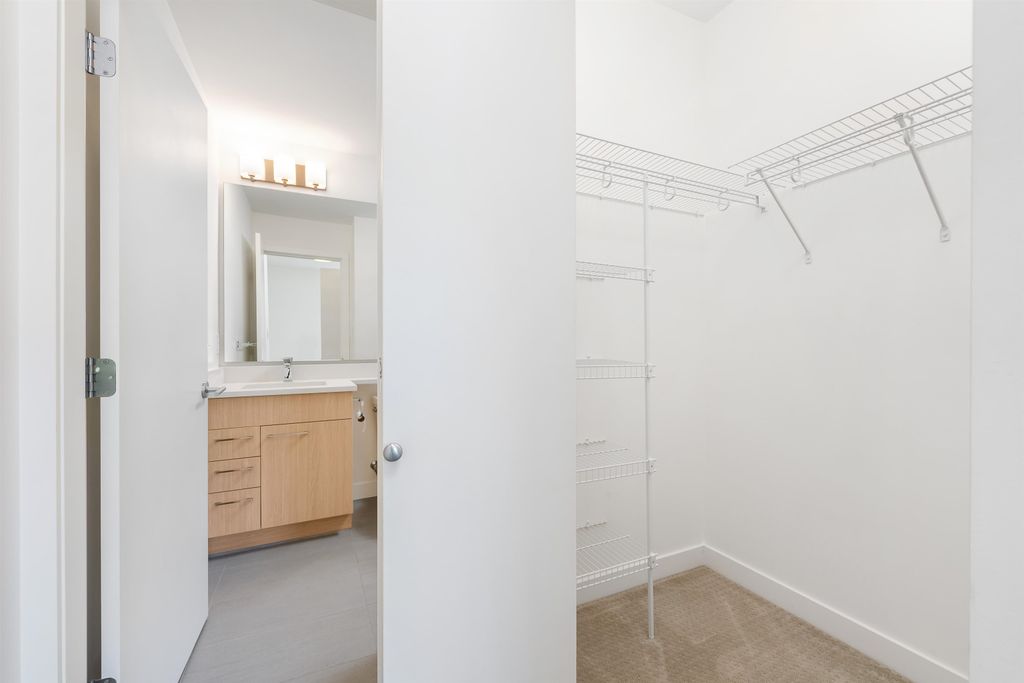 listing image 1100865315580116505