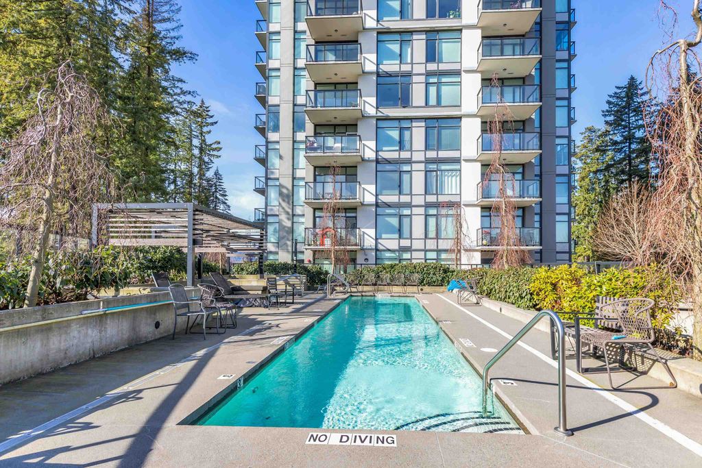 listing image 1107246380728274880