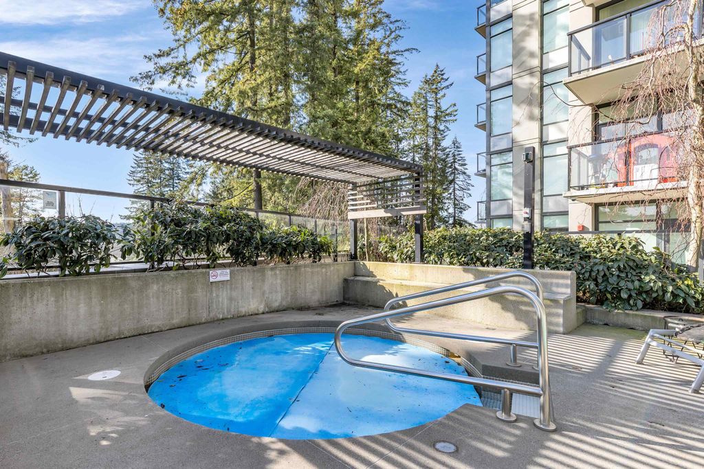 listing image 1106539315520751556