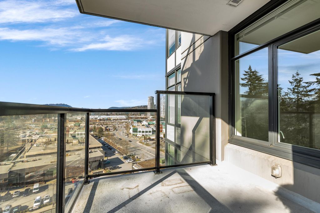 listing image 1103844297179408489