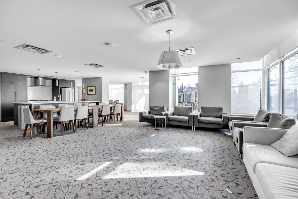 listing image 1105421920377179857