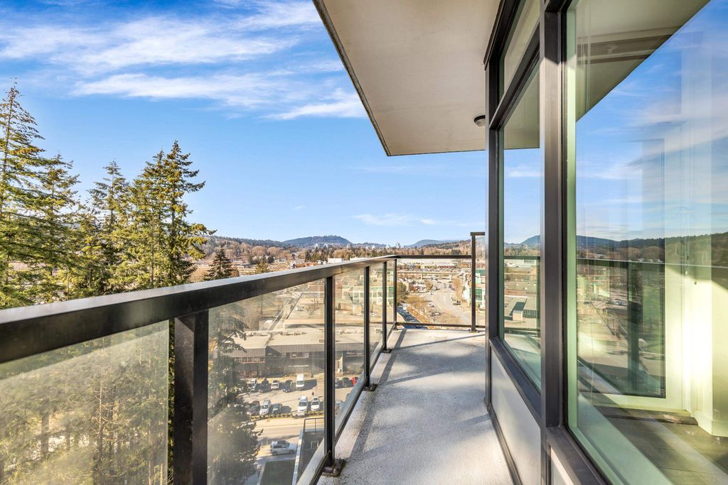 listing image 1103171668192900384