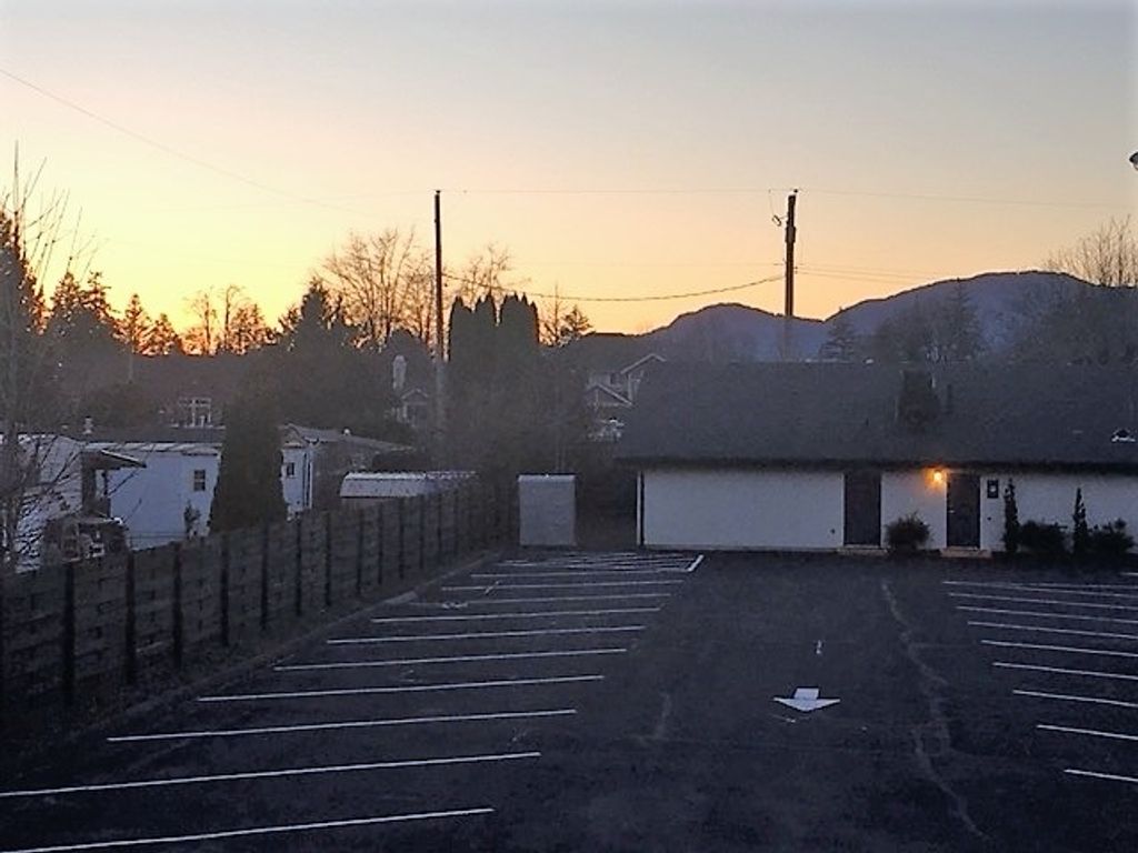 listing image 1103193403498733323