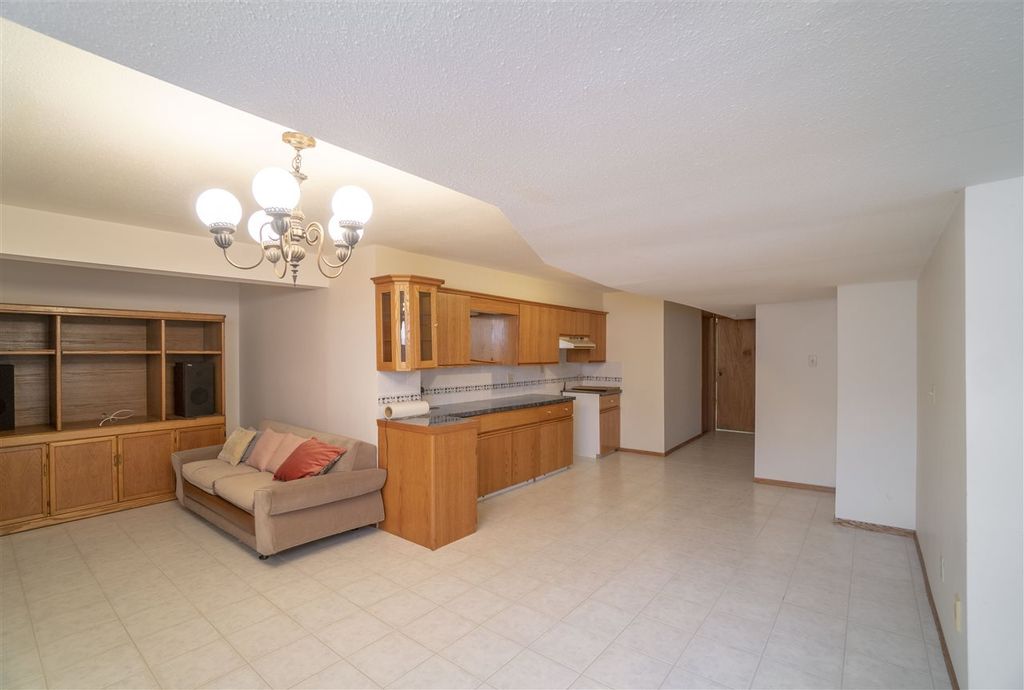 listing image 1105262932997811464