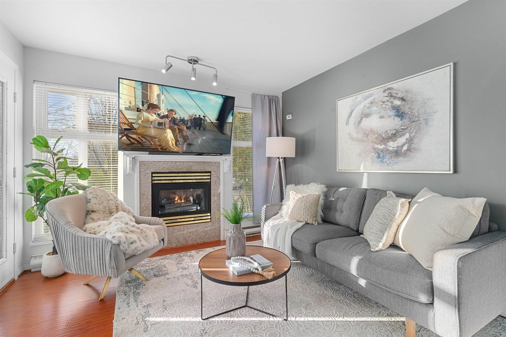 listing image 1106433419065754335