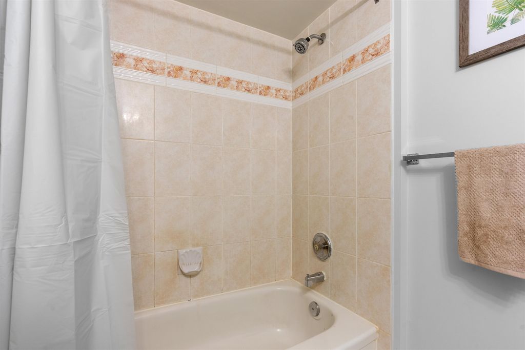 listing image 1106836804523396387
