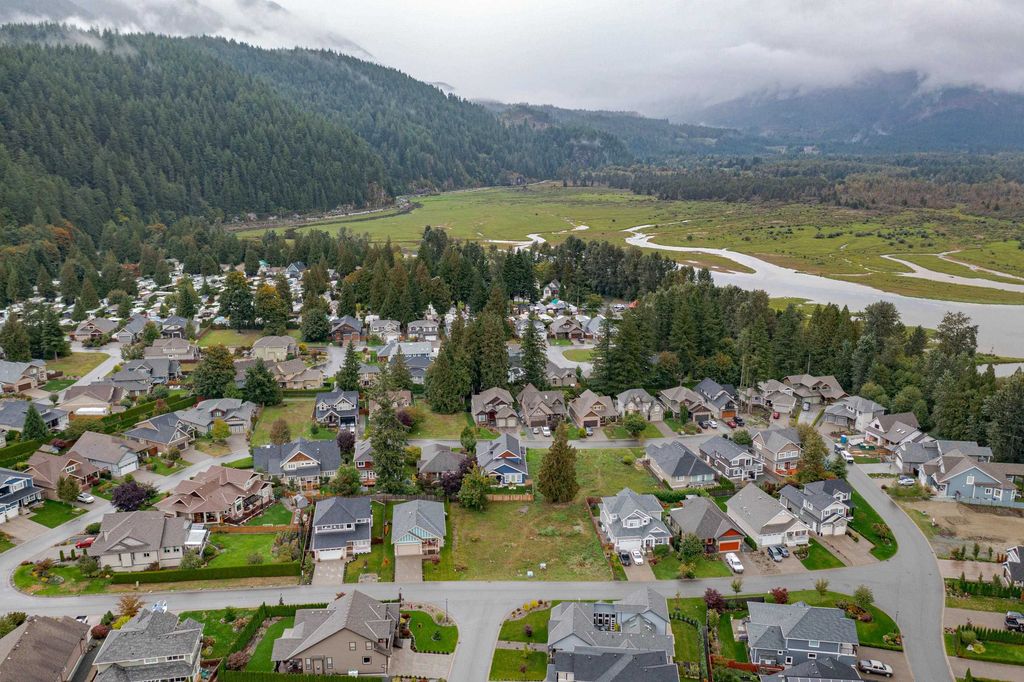 listing image 1101800669924731585