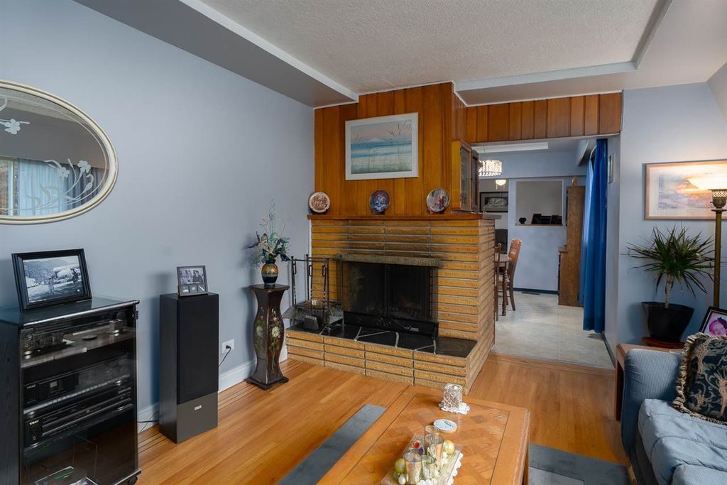 listing image 1109338181488341142