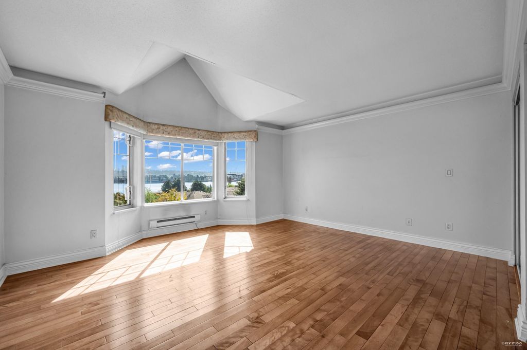 listing image 1106271596907698270