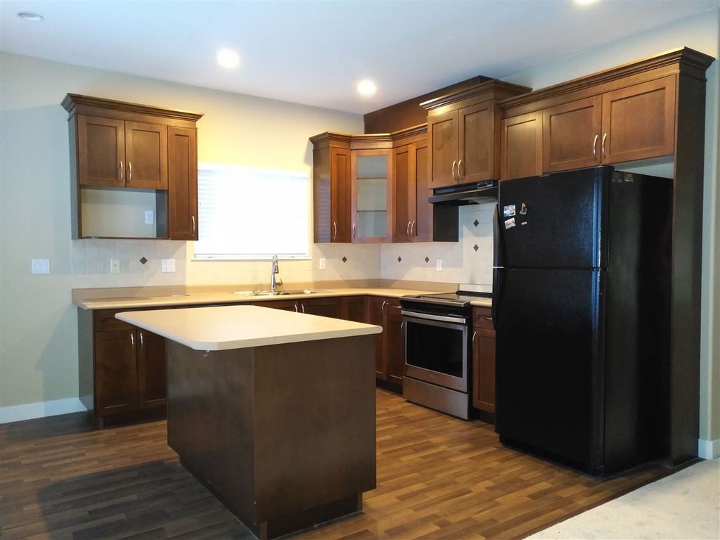 listing image 1107853513199708910