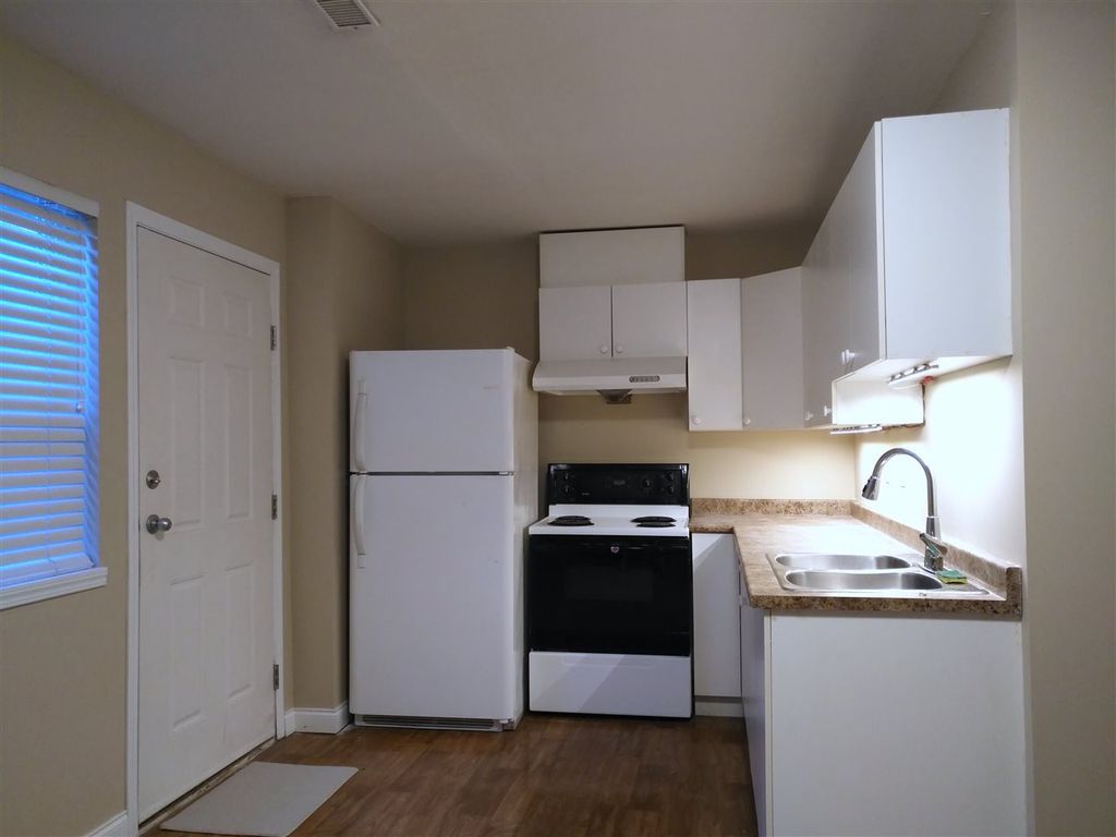 listing image 1108874740243405831