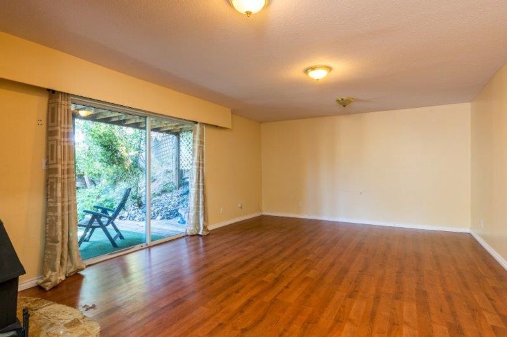 listing image 1107638162751035023