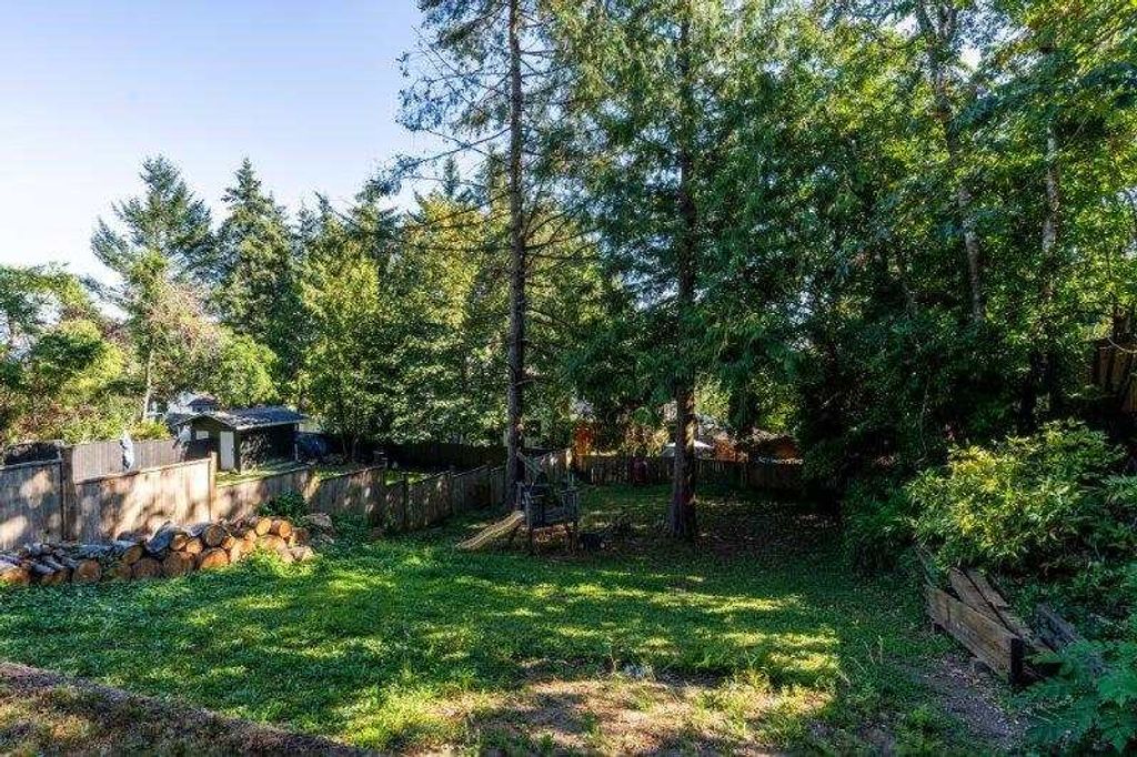 listing image 1102865022497817129