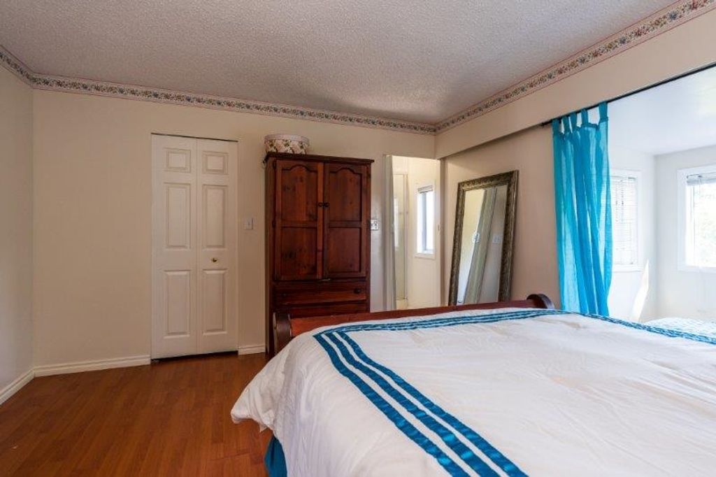 listing image 1107990052134797337
