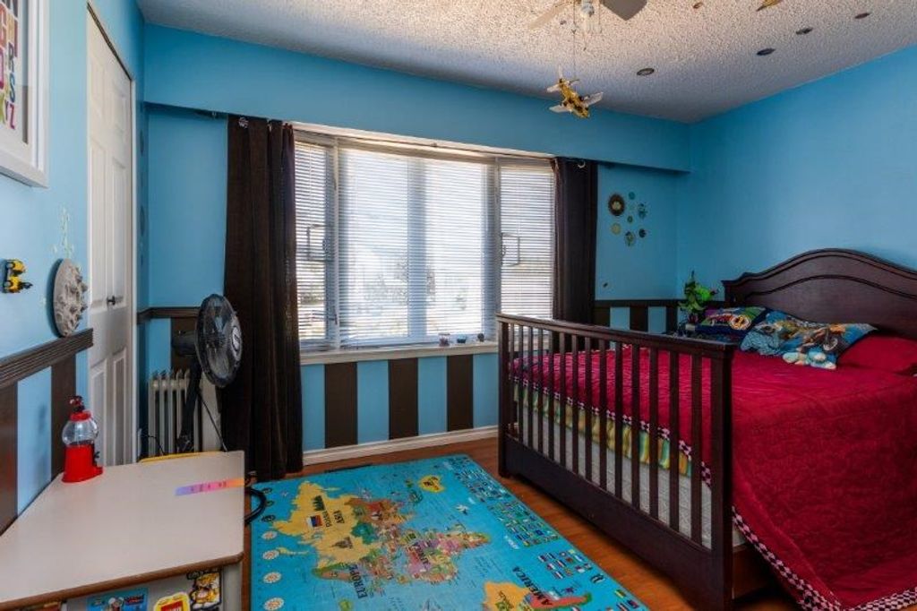 listing image 1104289129505902110